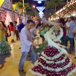 "Bailar Sevillanas" en La Feria de La Manzanilla en San Lúcar de Barrameda.